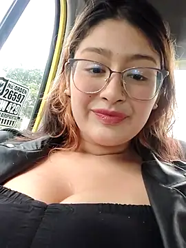 TatiJx Pink online show from February 13, 2026, 4:07 pm