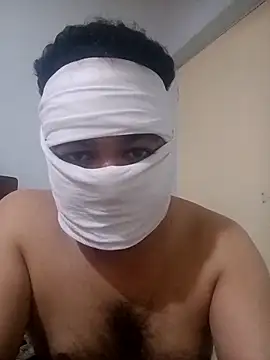 gujjuboysexy123 online show from April 28, 2026, 11:47 am