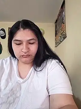 LauraHorny69 online show from May 12, 2026, 8:59 pm