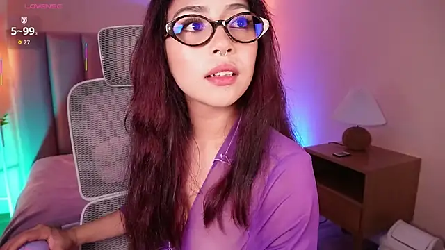 Dakota velvet  online show from July 8, 2026, 5:57 pm