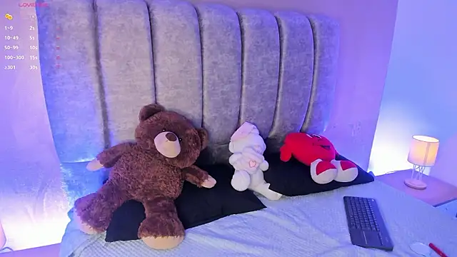 Snapshot of zara_rouxx chatting on February 12, 2026, 7:46 pm zara rouxx online show from February 12, 2026, 7:46 pm