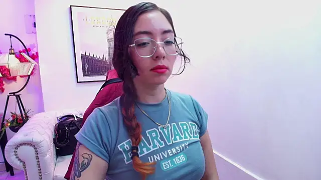 Snapshot of Veronica_miiller chatting on January 31, 2026, 7:45 pm Veronica miiller online show from January 31, 2026, 7:45 pm