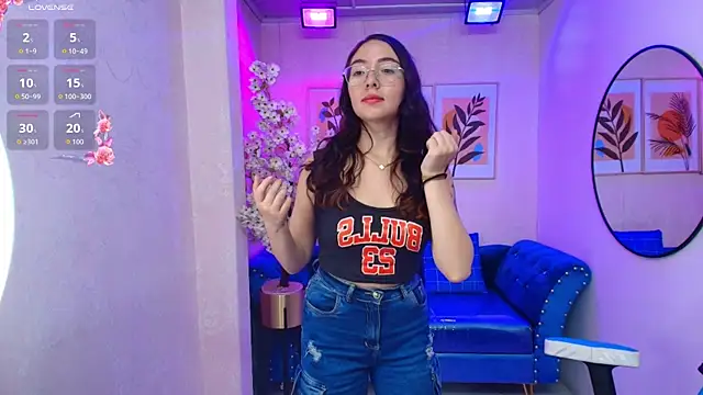 Veronica miiller online show from April 17, 2026, 8:22 pm