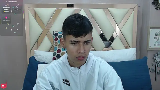 Snapshot of Astaroth_Grigori chatting on March 22, 2026, 2:51 pm Astaroth Grigori online show from March 22, 2026, 2:51 pm