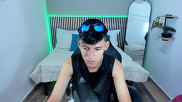 Astaroth Grigori online show from February 18, 2026, 7:32 pm