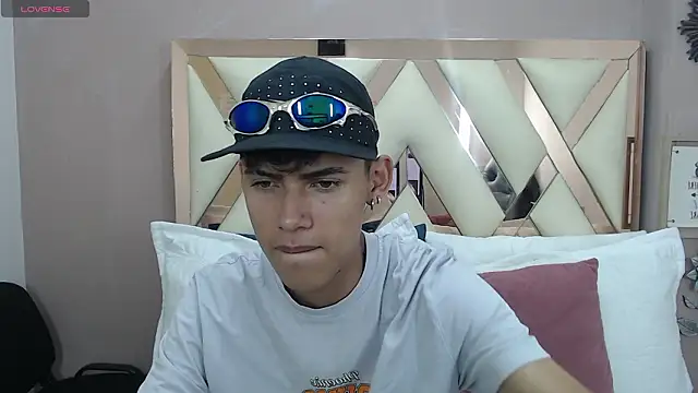 Snapshot of Astaroth_Grigori chatting on March 5, 2026, 7:10 pm Astaroth Grigori online show from March 5, 2026, 7:10 pm