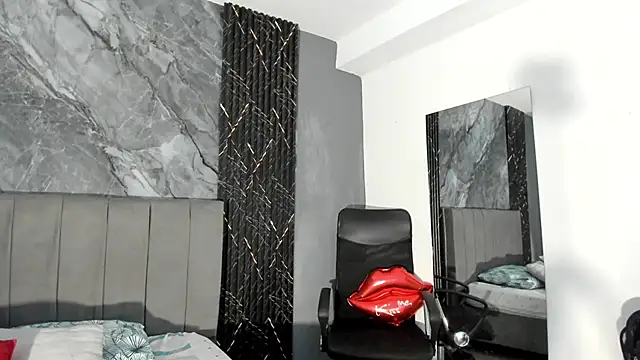 hot summer boy  online show from February 23, 2026, 8:42 pm