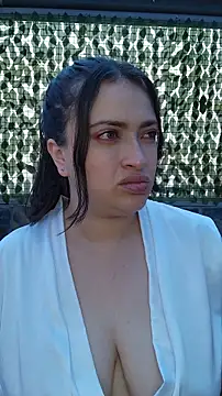 By Lia online show from February 22, 2026, 7:26 pm