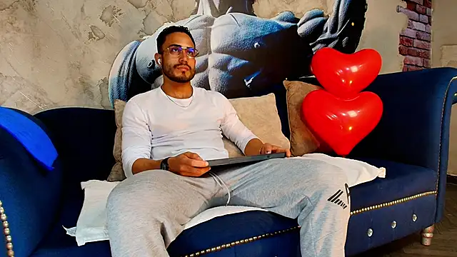 Vans Ross online show from February 14, 2026, 7:25 pm