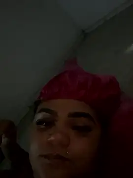 MorenaCariok online show from May 18, 2026, 2:01 am