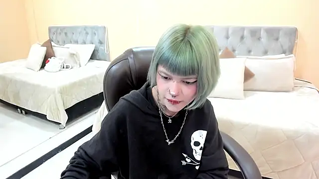 Snapshot of Bela_Craxkerr chatting on March 7, 2026, 12:54 pm Bela Craxkerr online show from March 7, 2026, 12:54 pm