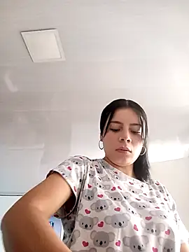 adhara montiel  online show from February 24, 2026, 9:59 pm