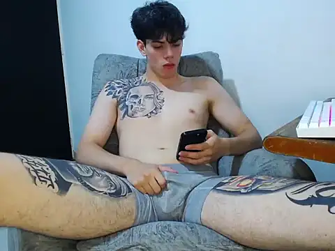 Snapshot of Joshh_miller chatting on March 10, 2026, 6:28 am Joshh miller online show from March 10, 2026, 6:28 am