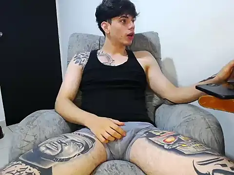 Snapshot of Joshh_miller chatting on April 11, 2026, 6:21 am Joshh miller online show from April 11, 2026, 6:21 am