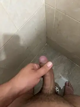 Arleymounthblack online show from April 4, 2026, 2:07 am