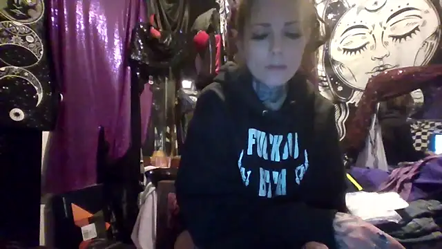 allymoon1369 online show from April 22, 2026, 11:06 am