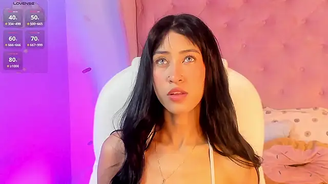 Snapshot of internett_sweetheart chatting on February 5, 2026, 4:41 am internett sweetheart online show from February 5, 2026, 4:41 am