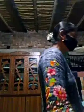 Snapshot of Hot_Sweeti chatting on March 27, 2026, 11:05 pm Hot Sweeti online show from March 27, 2026, 11:05 pm