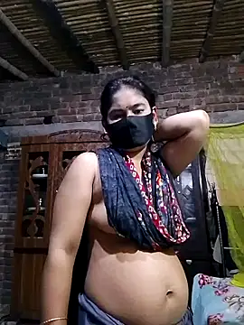 Snapshot of Hot_Sweeti chatting on April 16, 2026, 10:23 pm Hot Sweeti online show from April 16, 2026, 10:23 pm