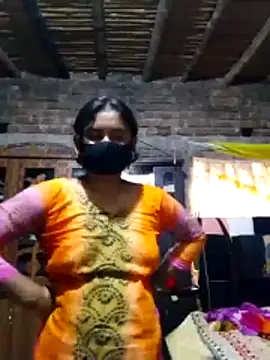 Snapshot of Hot_Sweeti chatting on April 10, 2026, 3:13 am Hot Sweeti online show from April 10, 2026, 3:13 am