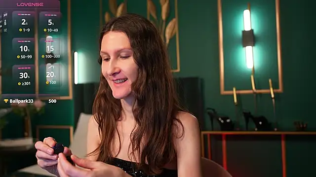 Snapshot of Fetish_Pamela chatting on February 3, 2026, 3:37 am Fetish Pamela online show from February 3, 2026, 3:37 am