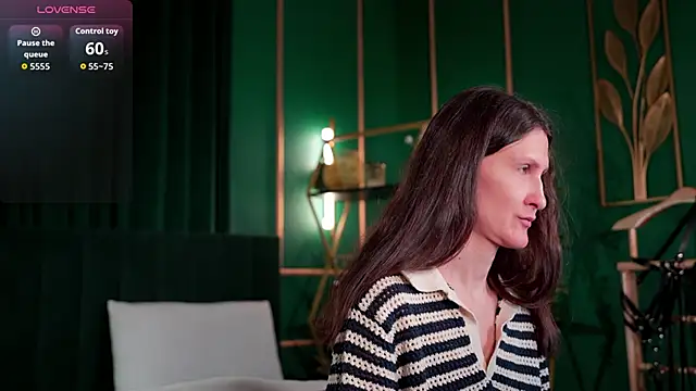 Snapshot of Fetish_Pamela chatting on May 22, 2026, 3:37 am Fetish Pamela online show from May 22, 2026, 3:37 am
