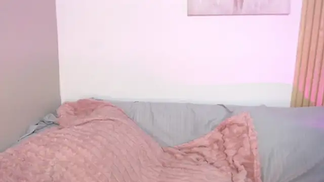 Snapshot of chloe_peach_ chatting on May 2, 2026, 1:38 pm chloe peach online show from May 2, 2026, 1:38 pm
