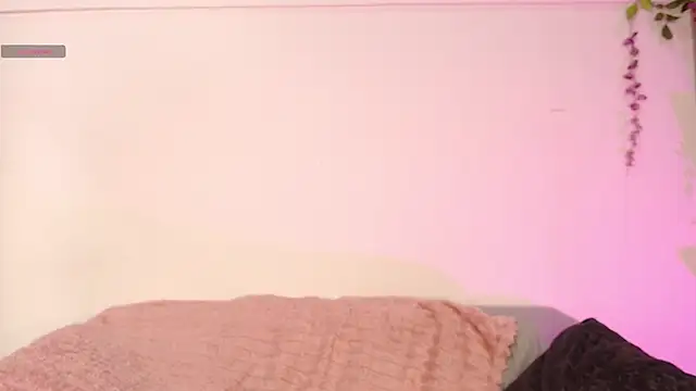 Snapshot of chloe_peach_ chatting on May 17, 2026, 12:38 pm chloe peach online show from May 17, 2026, 12:38 pm