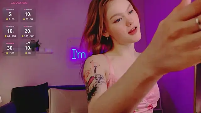 Snapshot of Lily_Mio chatting on June 6, 2026, 9:31 pm Lily Mio online show from June 6, 2026, 9:31 pm