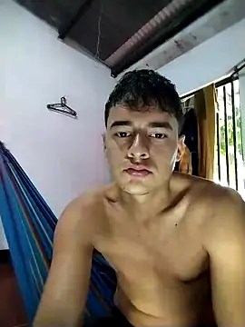 Snapshot of attractive-sexx chatting on February 6, 2026, 1:07 pm attractive-sexx online show from February 6, 2026, 1:07 pm