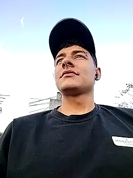 Snapshot of attractive-sexx chatting on March 3, 2026, 10:39 pm attractive-sexx online show from March 3, 2026, 10:39 pm