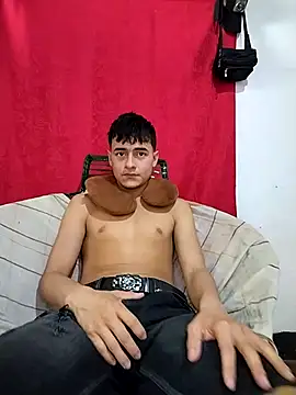 Snapshot of attractive-sexx chatting on February 7, 2026, 2:14 pm attractive-sexx online show from February 7, 2026, 2:14 pm