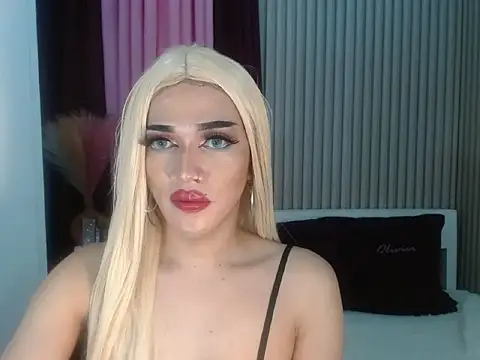 Snapshot of Kendalllust chatting on June 3, 2026, 2:33 pm Kendalllust online show from June 3, 2026, 2:33 pm