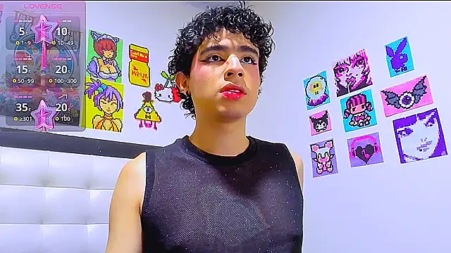 Snapshot of LuanRush_ chatting on February 12, 2026, 9:58 pm LuanRush online show from February 12, 2026, 9:58 pm