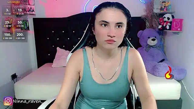 Snapshot of AriaDark chatting on May 23, 2026, 12:20 am AriaDark online show from May 23, 2026, 12:20 am