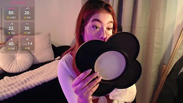 Snapshot of Mia_Volkova_ chatting on February 5, 2026, 2:13 pm Mia Volkova online show from February 5, 2026, 2:13 pm