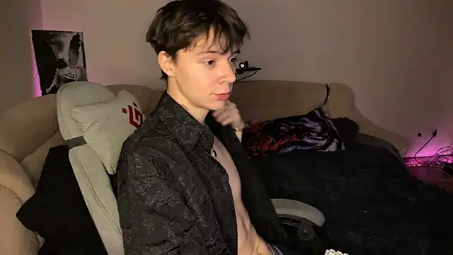 VanthonyV online show from January 16, 2026, 4:49 am