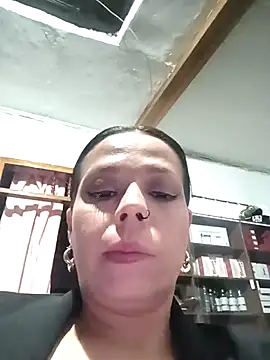Snapshot of RossyAlvarez chatting on April 18, 2026, 12:57 am RossyAlvarez online show from April 18, 2026, 12:57 am