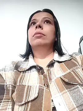 Snapshot of RossyAlvarez chatting on May 11, 2026, 12:23 am RossyAlvarez online show from May 11, 2026, 12:23 am