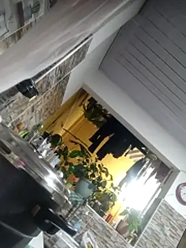 RossyAlvarez online show from April 7, 2026, 12:23 am