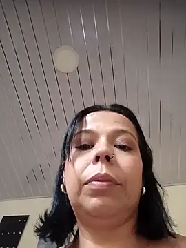 Snapshot of RossyAlvarez chatting on June 1, 2026, 4:28 pm RossyAlvarez online show from June 1, 2026, 4:28 pm