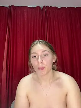 SweetSophia20 online show from February 1, 2026, 4:16 pm