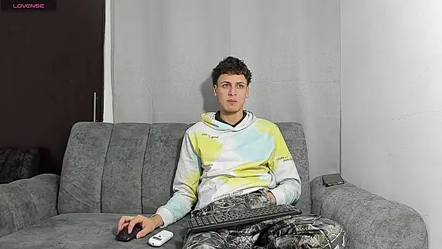 Two sexboys online show from February 25, 2026, 11:21 am