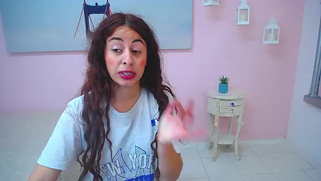 scarlett clyde online show from March 14, 2026, 12:22 pm