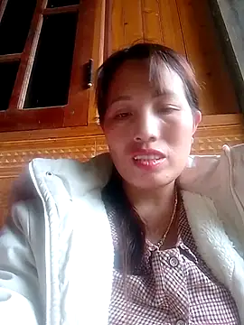 Snapshot of Gummiesu chatting on March 23, 2026, 7:41 am Gummiesu online show from March 23, 2026, 7:41 am