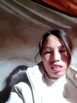 Snapshot of Gummiesu chatting on March 9, 2026, 5:49 pm Gummiesu online show from March 9, 2026, 5:49 pm