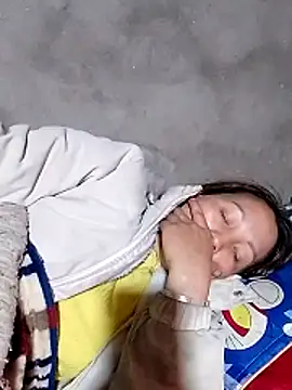 Snapshot of Gummiesu chatting on March 14, 2026, 5:35 am Gummiesu online show from March 14, 2026, 5:35 am