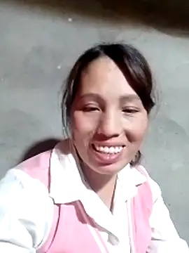 Gummiesu online show from February 23, 2026, 8:37 am