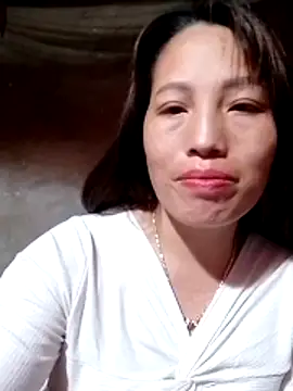 Snapshot of Gummiesu chatting on March 27, 2026, 8:32 pm Gummiesu online show from March 27, 2026, 8:32 pm