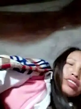 Snapshot of Gummiesu chatting on March 12, 2026, 9:41 pm Gummiesu online show from March 12, 2026, 9:41 pm